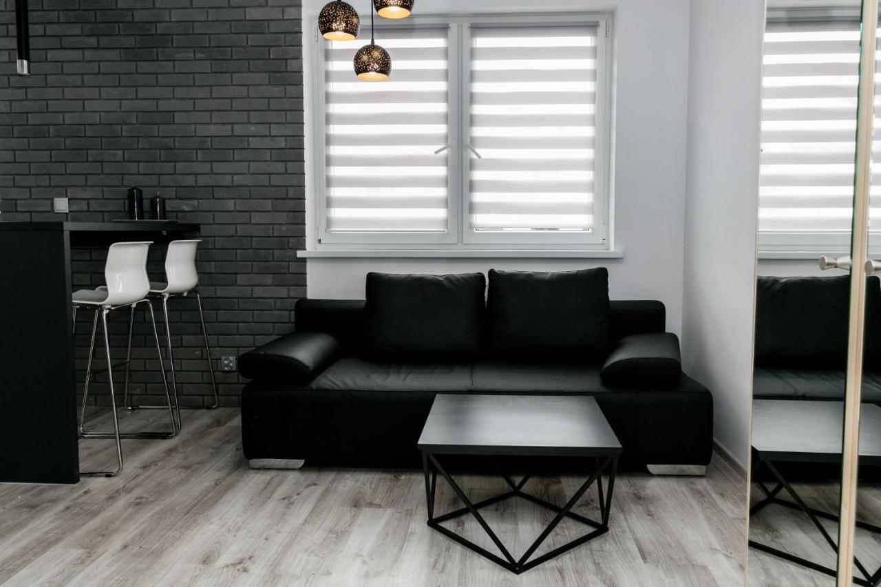 Apartament Z Lozem Malzenskim - Bezplatny Parking Poznan Exterior foto